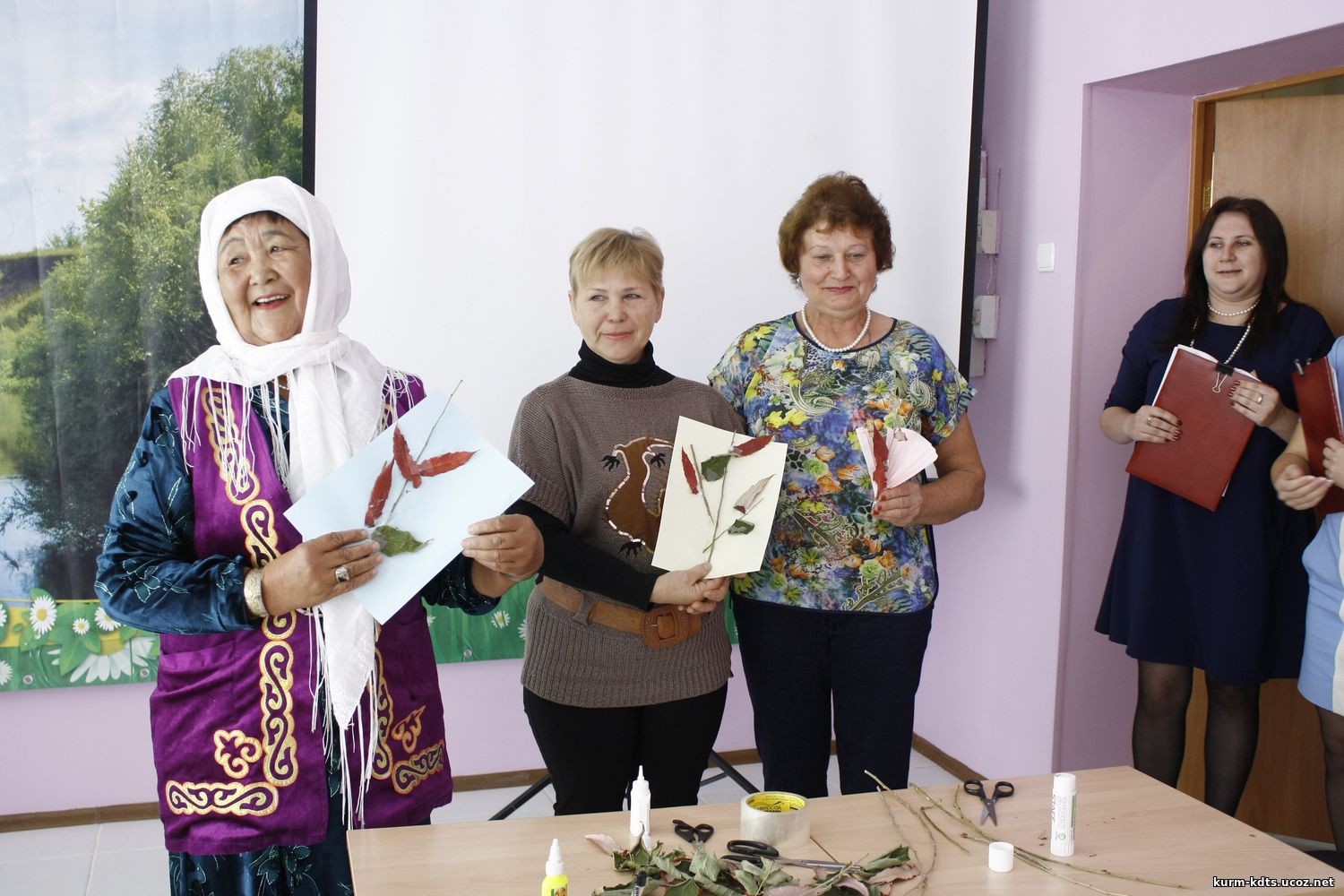 Погода курманаевка оренбургской. Курманаевка. Подслушано Курманаевка. Село Курманаевка. ДК Курманаевка.